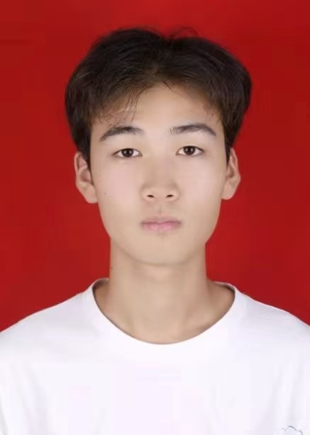 房梓豪 头像